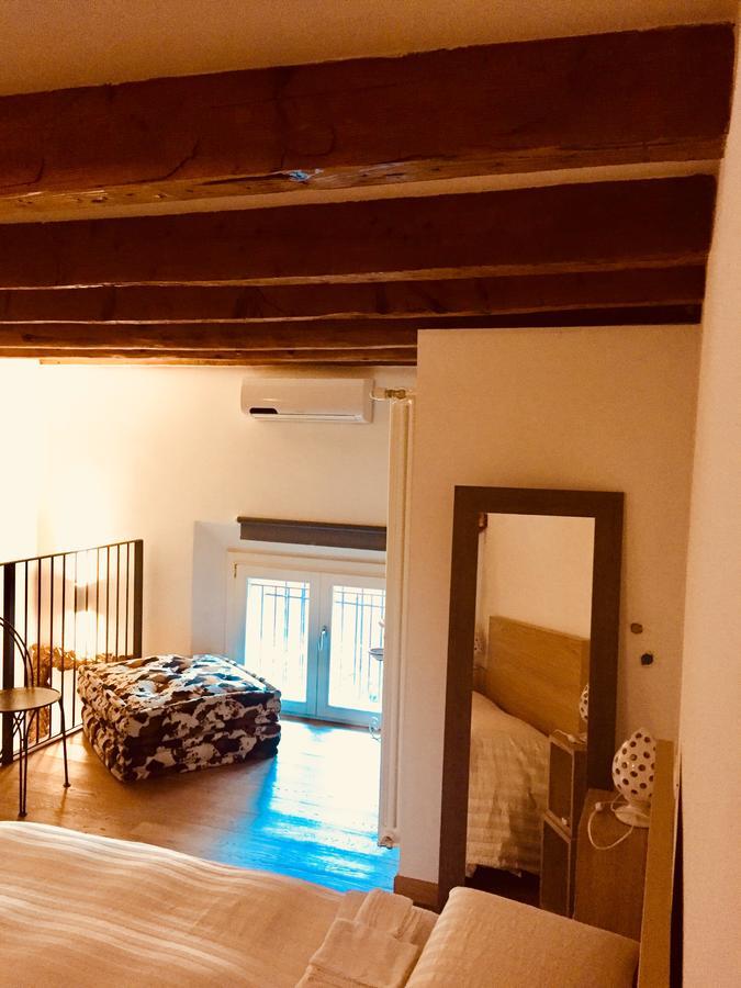 Historical And Luxury Apartment بولونيا المظهر الخارجي الصورة