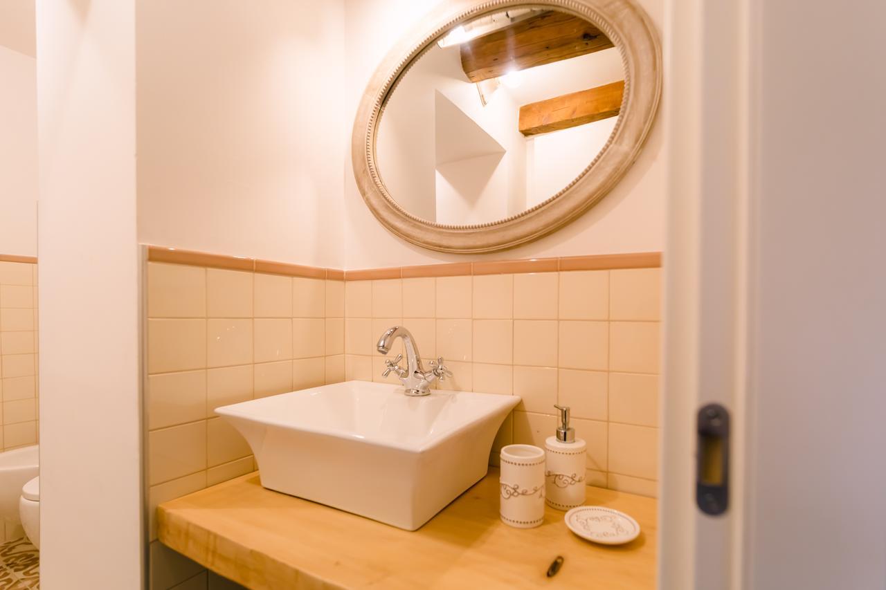 Historical And Luxury Apartment بولونيا المظهر الخارجي الصورة
