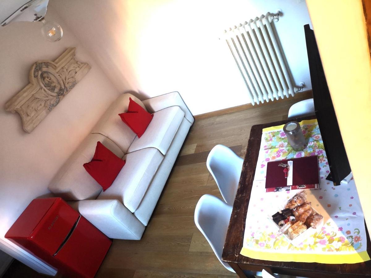 Historical And Luxury Apartment بولونيا المظهر الخارجي الصورة